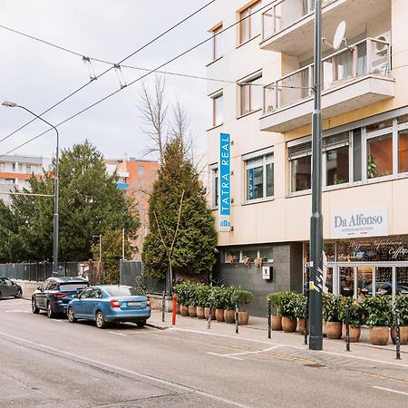 Skau 2 Old Town Family & Business Apartment 2 Floor Free Parking Братислава Экстерьер фото